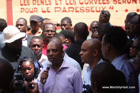 PHOTO: Haiti - PM Laurent Lamothe Lekol Piblik nan Potoprens