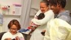 PHOTO: Haiti - Sophia Martelly ak Minis Sante Florence Guillaume vizite 2 ti bebe apre operation Mirebalais