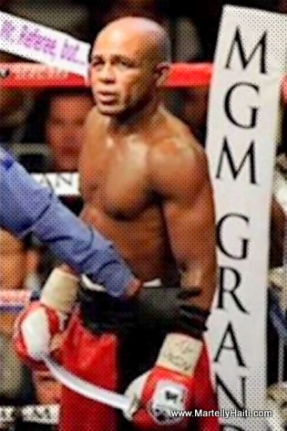 Apa President Martelly se Boxè tou? LOL