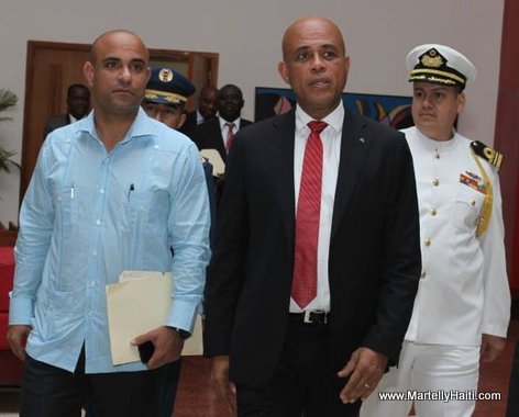 President Martelly ak  Laurent Lamothe  Venezuela