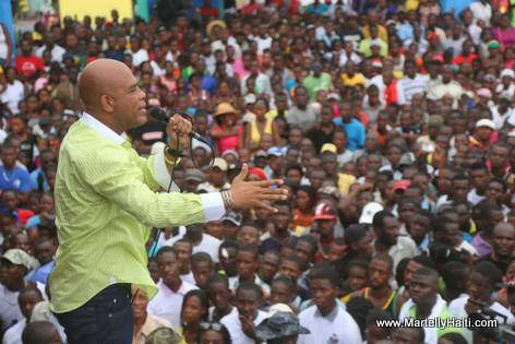 President Martelly nan vil Aquin pou Lansman kanpay rebwazman