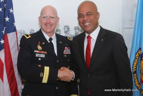 President Martelly - ceremonie remise de diplomes College Interamericain de Defense (CID)