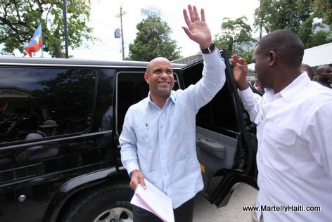 PHOTO: Haiti - PM Laurent Lamothe Lekol Piblik nan Potoprens